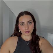 Profesora de Inglés con experiencia en niveles A1-C1 y adultos.